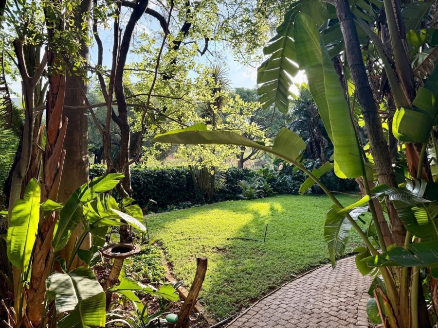 5 Bedroom Property for Sale in Safari Gardens North West